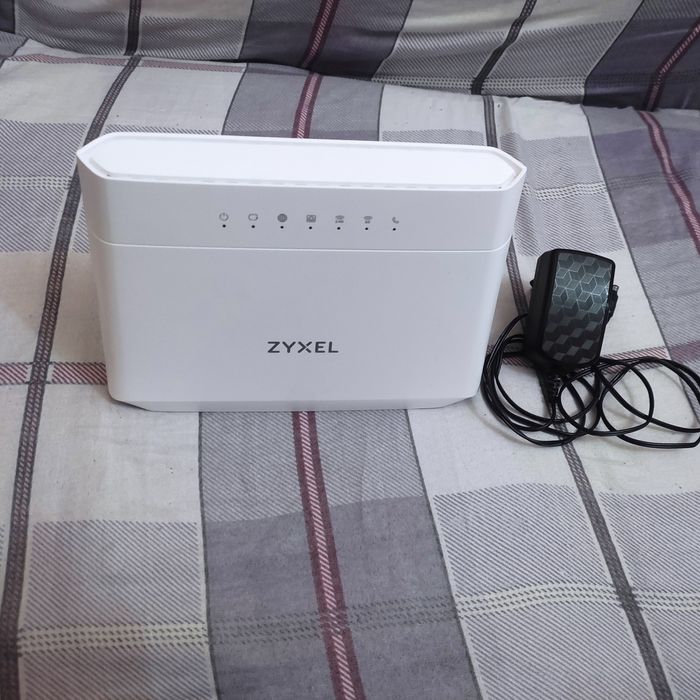 Продам  Wi-Fi роутер Zyxel двухдиапазонный 2.4ГГц и 5ГГц