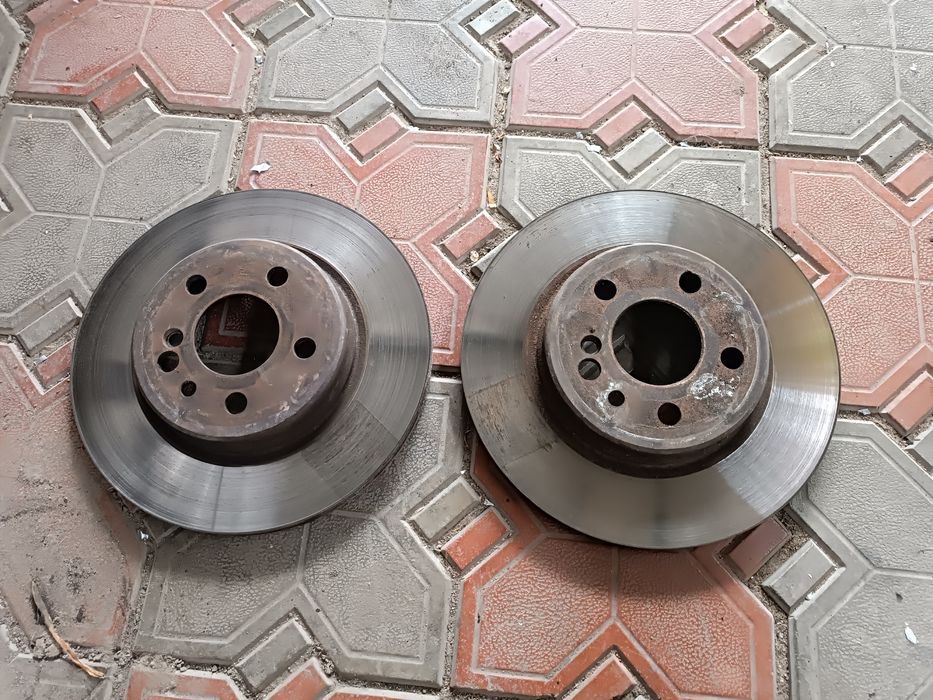 продам диски тормозные