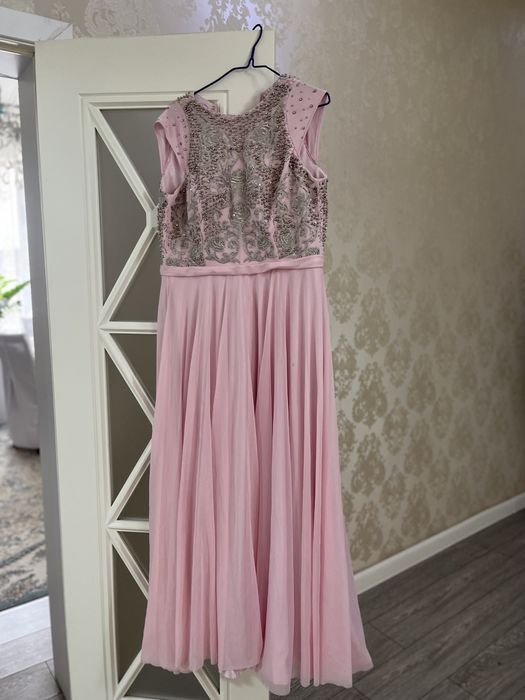 Продам вечерние платье