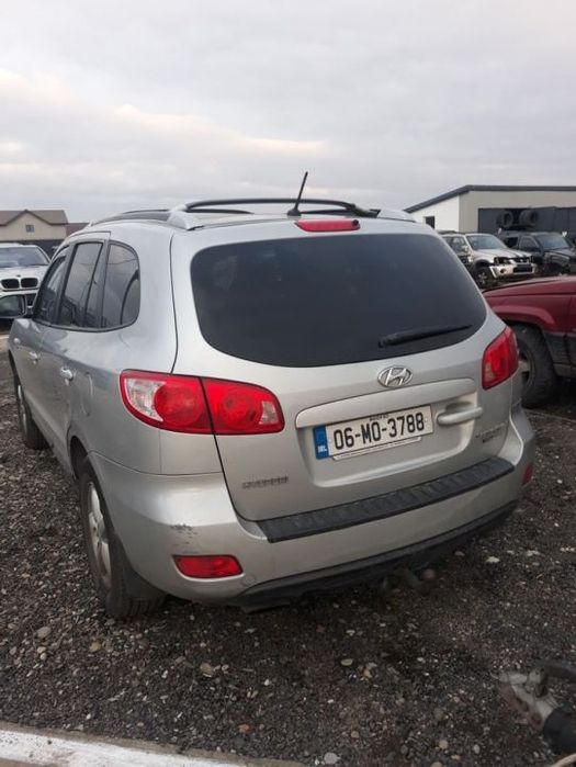Dezmembrez hyundai santa fe 2,2crdi si 2.0 crdi 2001-2010