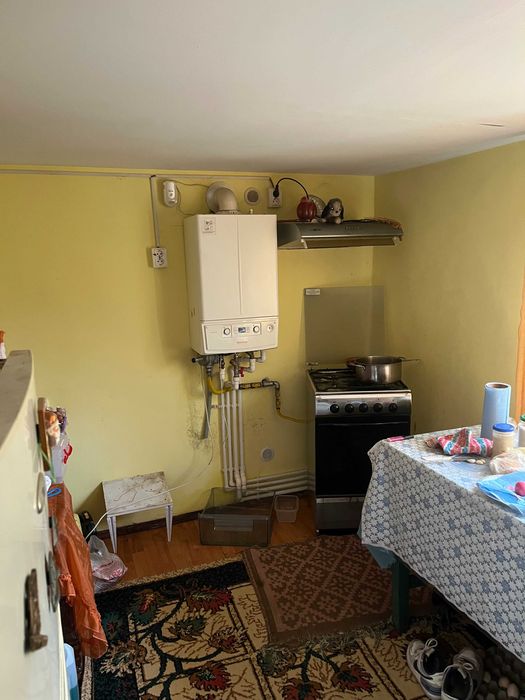 Vand casa p+1 Prundeni,Dragasani ,Valcea-La strada principala peste drum de primaria Prundeni