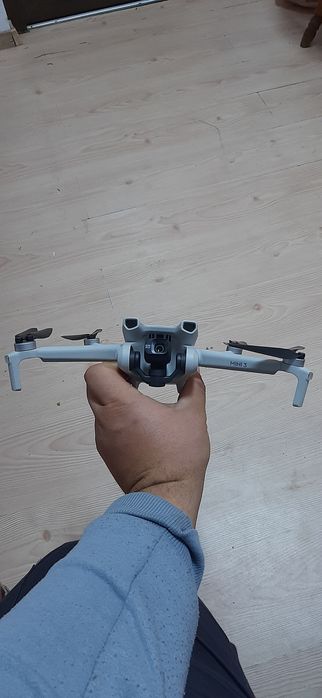 Vând dji mini 3 ca nouă
