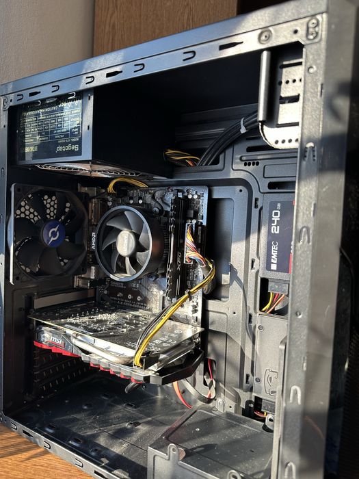 PC Gaming / Office | Ryzen 3 3200 G • GTX 1050 Ti • 8GB RAM • 2x SSD •