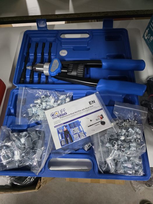 CCLIFE Clește nituitor piulite  M5-M6-M8-M10-M12,  150 de piulite