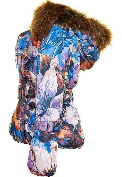 Шикарный пуховик! Мех енот