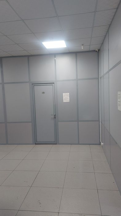 Офисной металлические перегородка