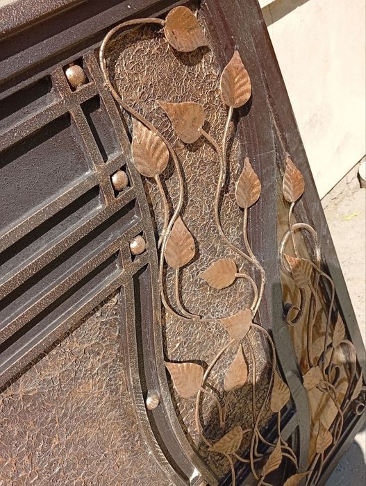 Дарвоза.  .   .   .