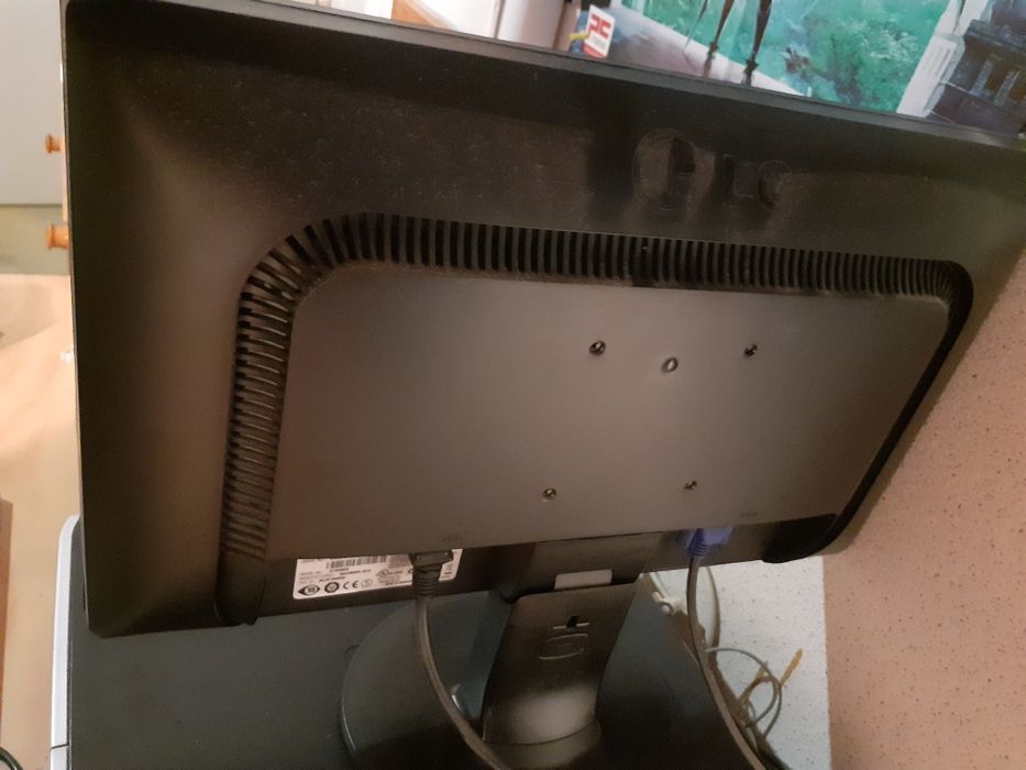 Компютърен монитор LG,монитор за компютър,