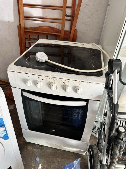 Продам плитку и духовку