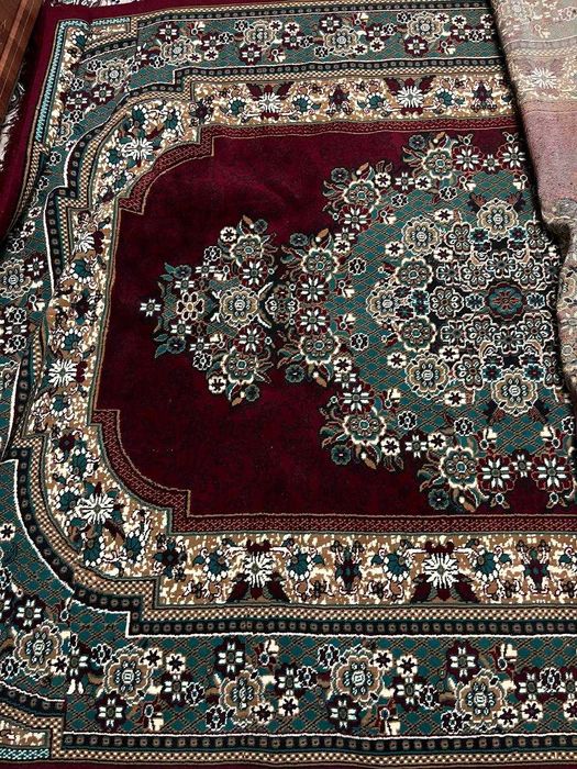 Гилам( кавер) сотилади