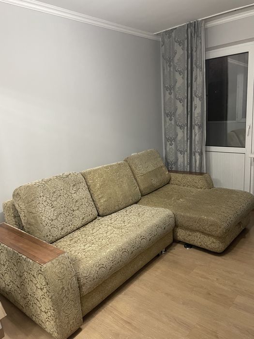 Продам Диван угловой