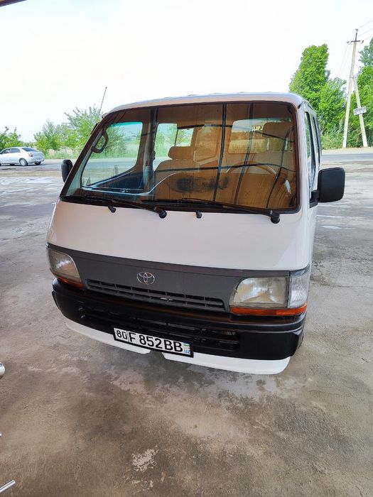 Тойота хайс сотилади