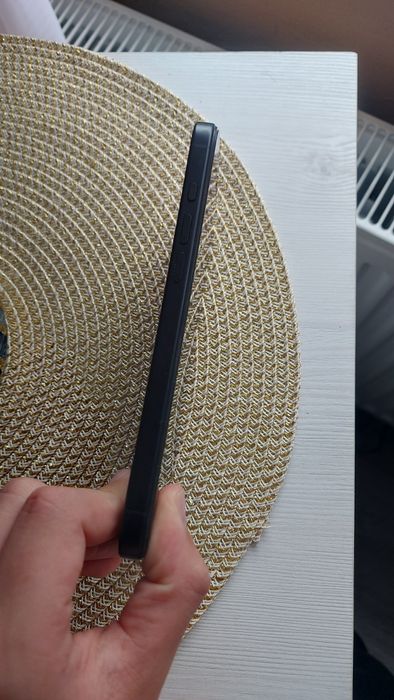 Iphone 16 plus foarte bun sau schimb cu ipjone 15 pro max