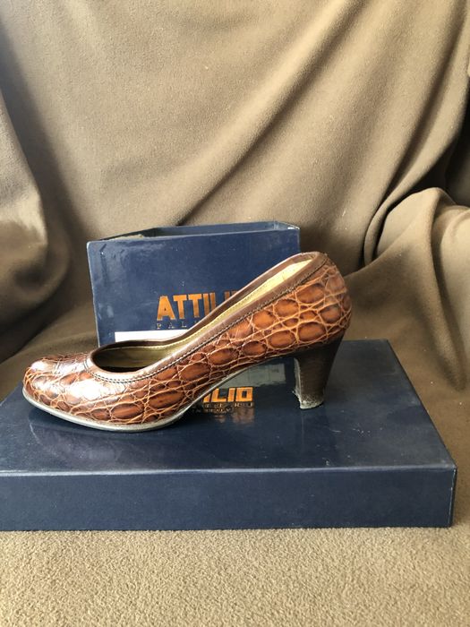 Продавам италиански кожени обувки номер 36