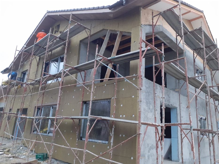 Echipa constructii interioare exterioare