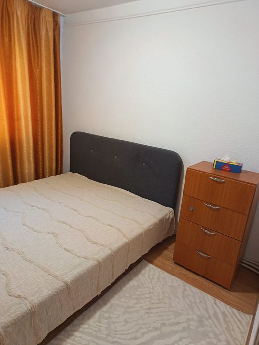 Închiriez apartament 60 mp Focșani.