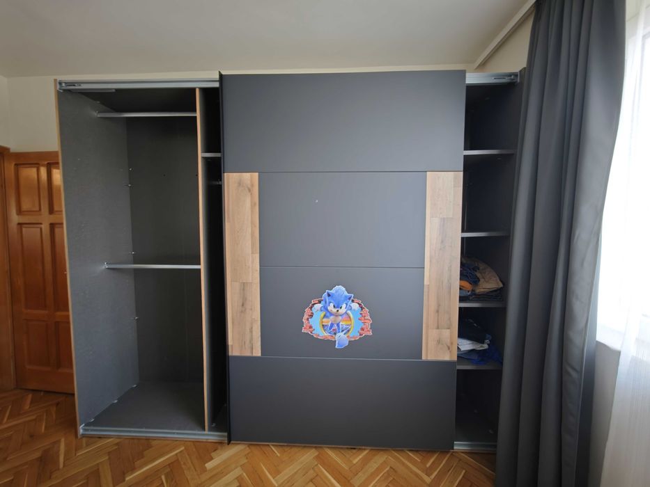 Голям гардероб