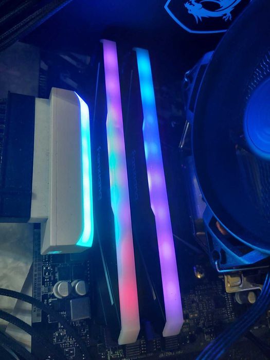 32GB 3200Mhz CL16 - DDR4 рам памет