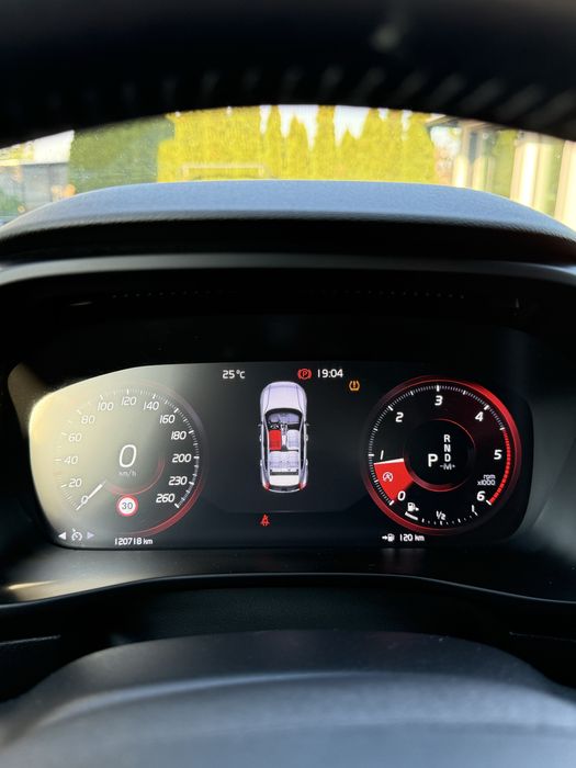Volvo XC-40 2018 diesel 120.000 km