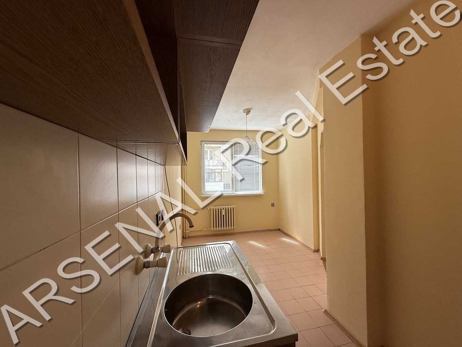 Дава се под наем Двустаен апартамент в София, Редута - 70 кв.м за 468.69 € - Снимка #2