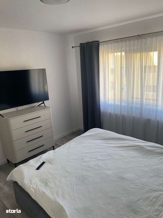 Apartament 2 camere, ultrafinisat, mobilat  -Bradet -garaj sub bloc