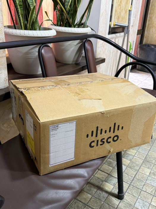 Коммутатор Cisco Catalyst C9200-48T-E, 48 портов, новый