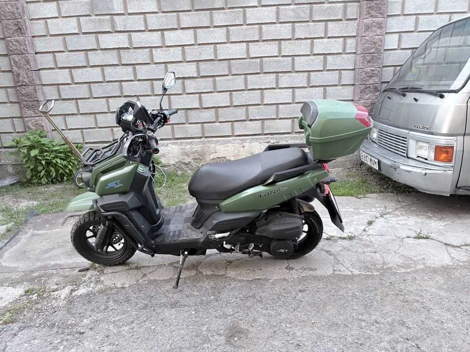 Продам мопед танк про