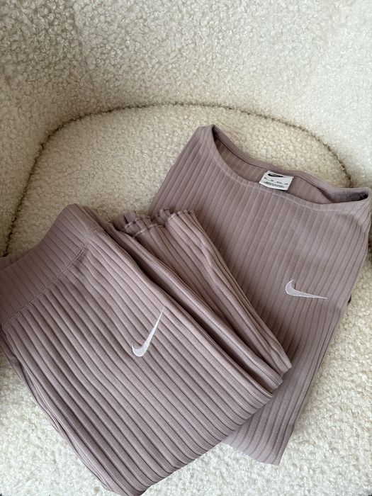 Дамски комплект Nike