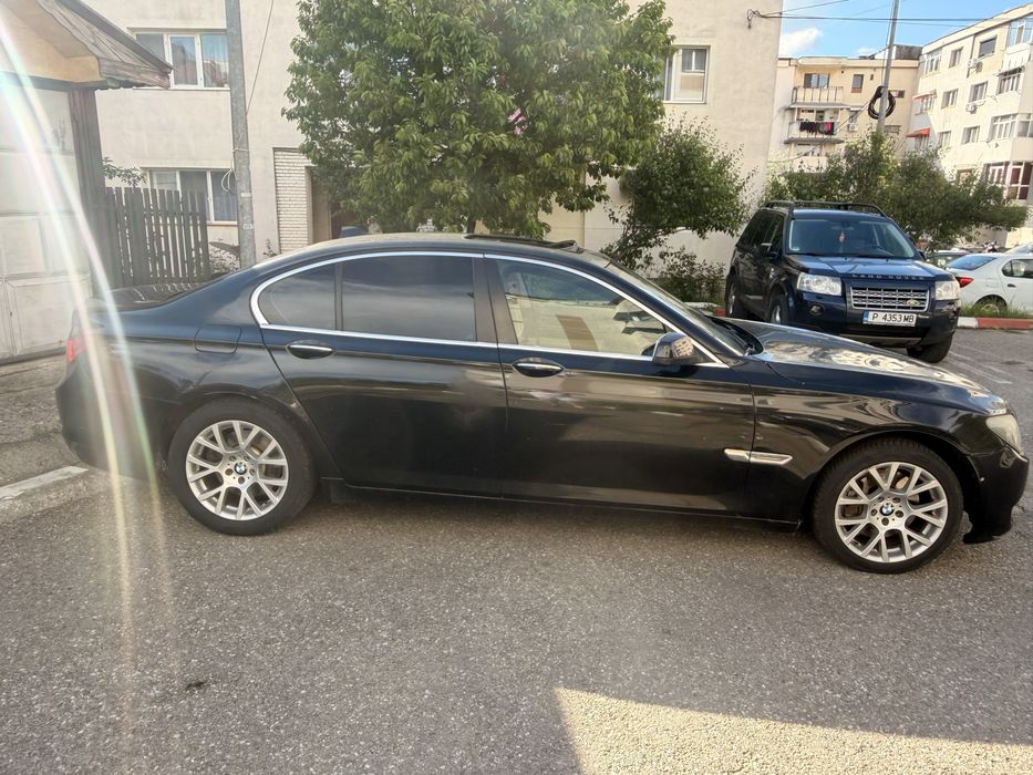 BMW 7 Series 2010 — imagine 4