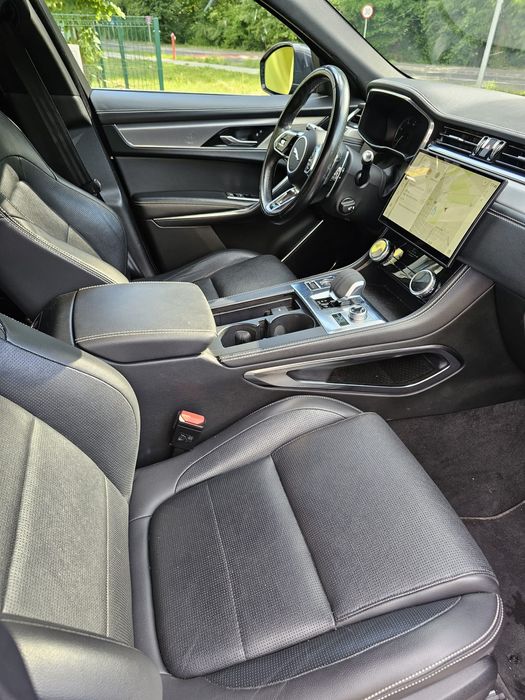 Vând Jaguar F-PACE 2021 R-DYNAMIC 2,0 D 204 CP HYBRID