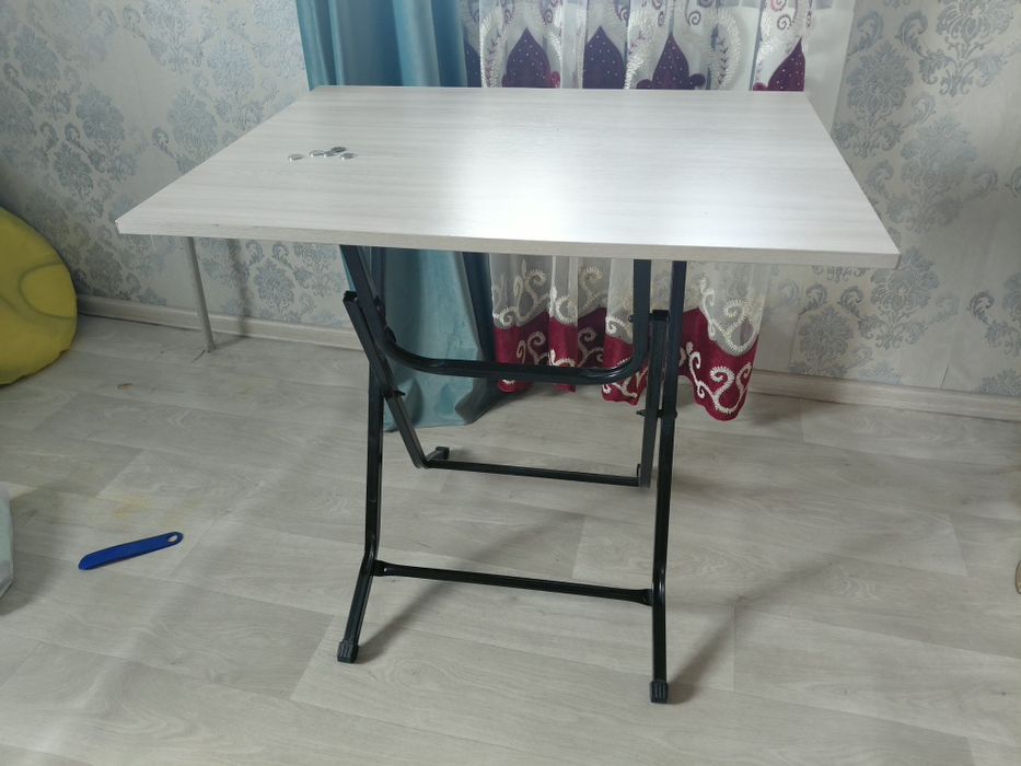 Продам стол спайк