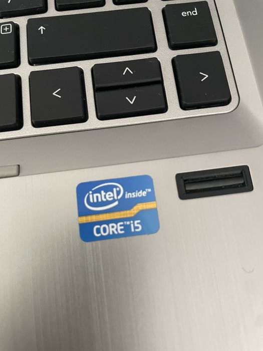 Laptop HP EliteBook intel core i5,2,60GHz,Display 14 inch led,500gb memorie,baterie bună,vine cu încărcător