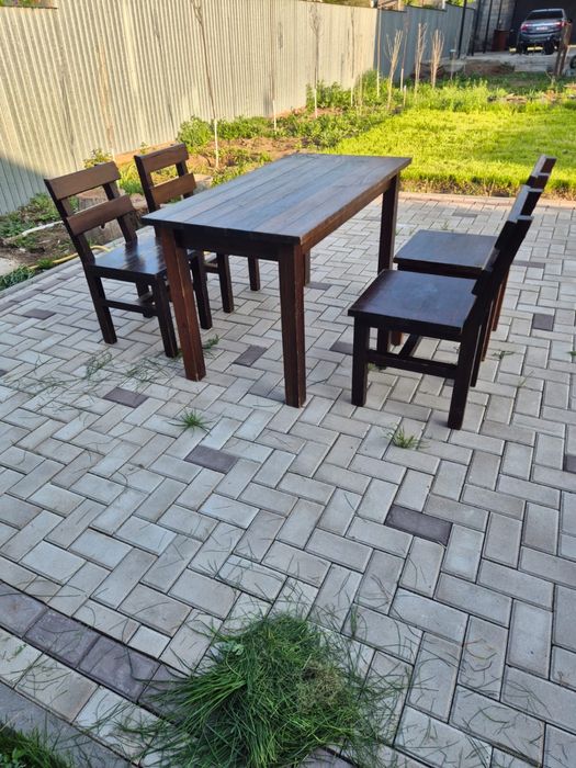 Стол и 4 стула (комплект)