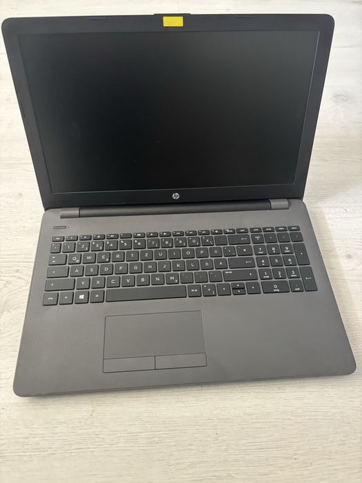 Laptop HP 255 G6