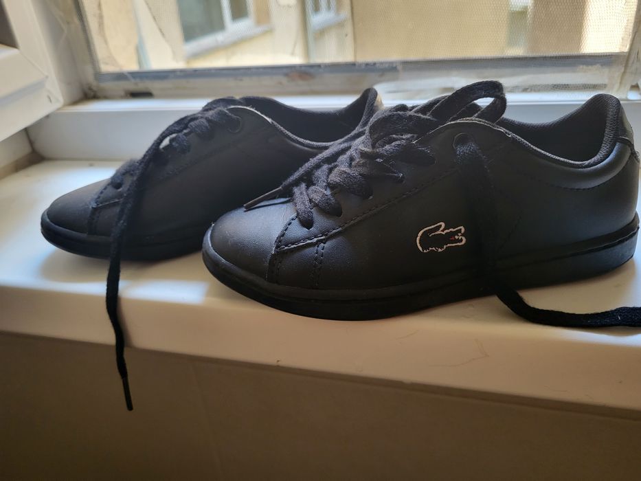 Детски затворени обувки за момче