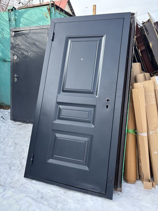 Продам входные железные двери