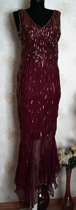 Rochie de seara vișinie cu strasuri , pietre