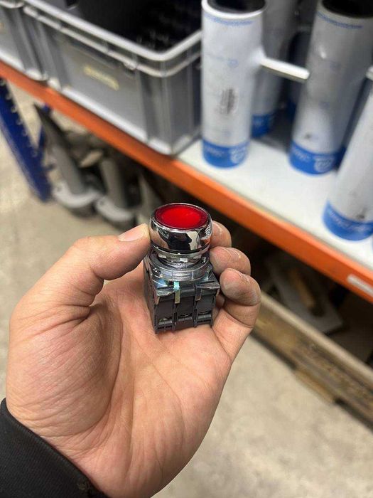 Кнопка запуска / остановки с подсветкой