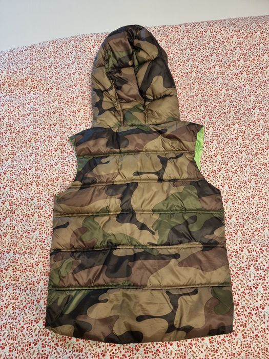 Vand vesta benetton copii lățime 40 cm lungime 45 cm