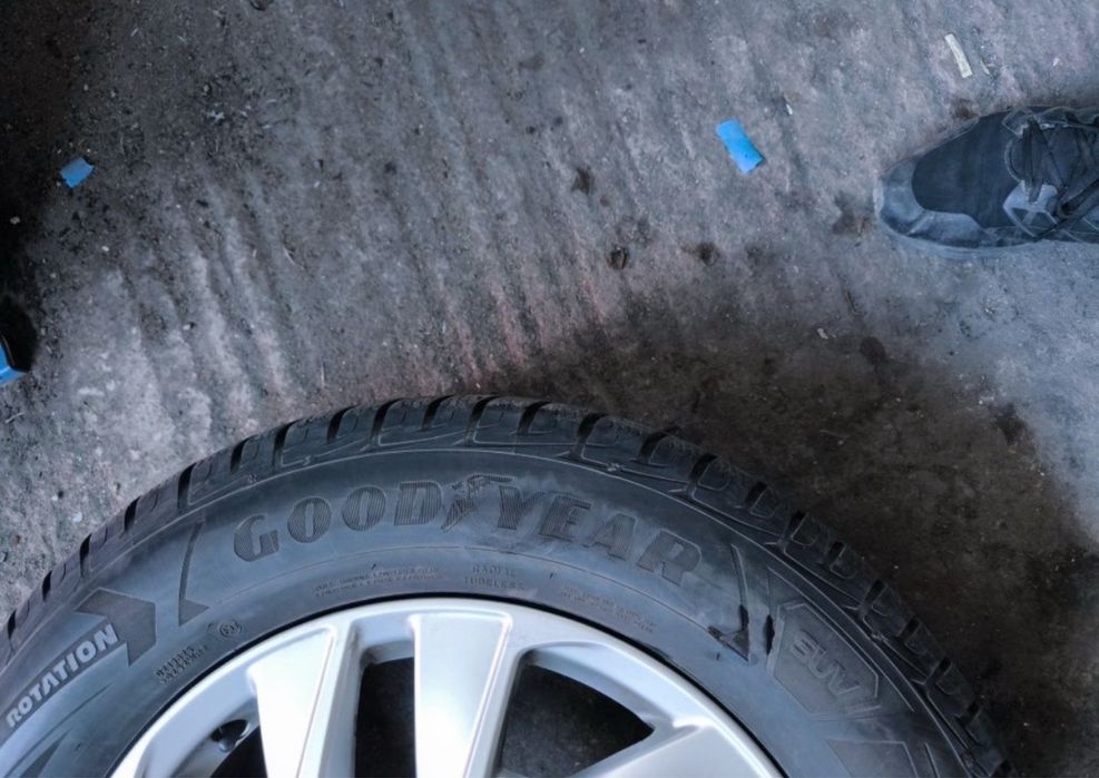 Зимни гуми за SUV  225/65R17 102H Goodyear ULTRA GRIP PERFORMANCE M+S