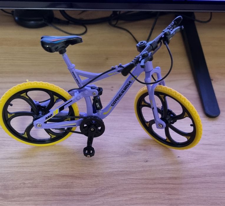 Bicicletă de jucărie