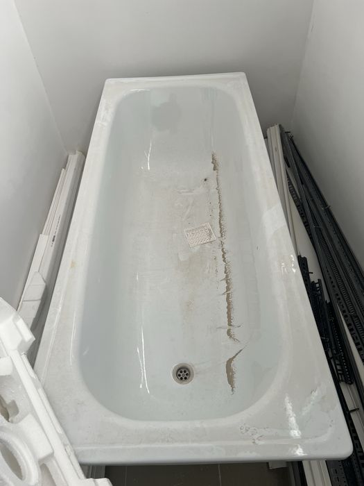 Ванна, туалет, гальтел плинтус