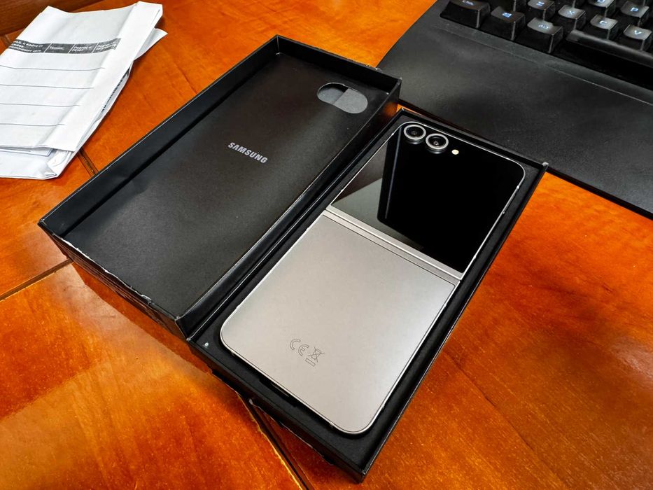 Samsung Galaxy Z Flip6 256GB