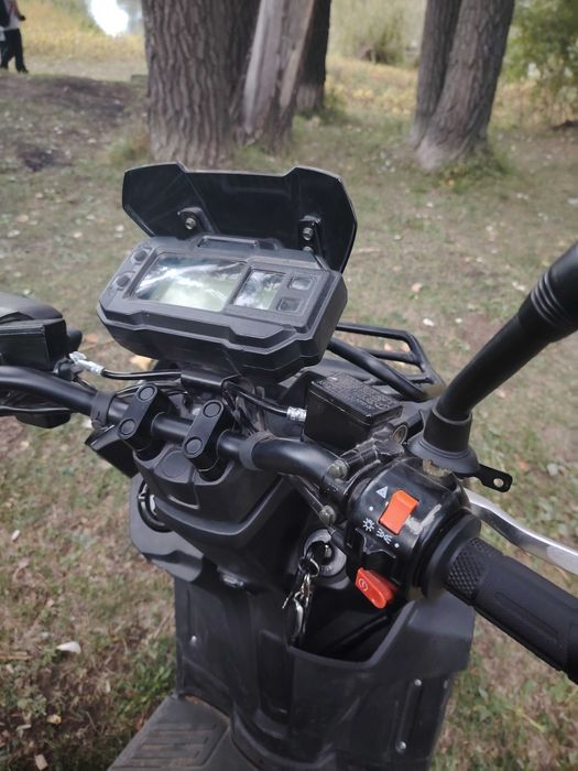 Продам скутер TANK