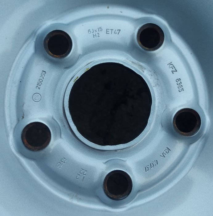 O jantă VW R15 seria 6Jx16H2 ET47 distanța 5x112