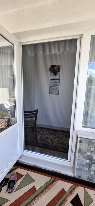 Плисе комарници: Квинтeсенцията на модерната защита