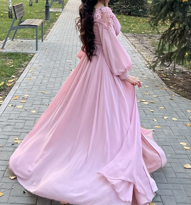 Вечернее платье