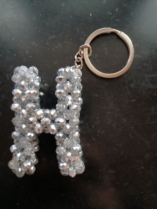 Brillok xrustaldan yasalgan