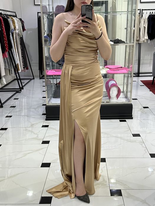 Вечернее платье длинное в пол