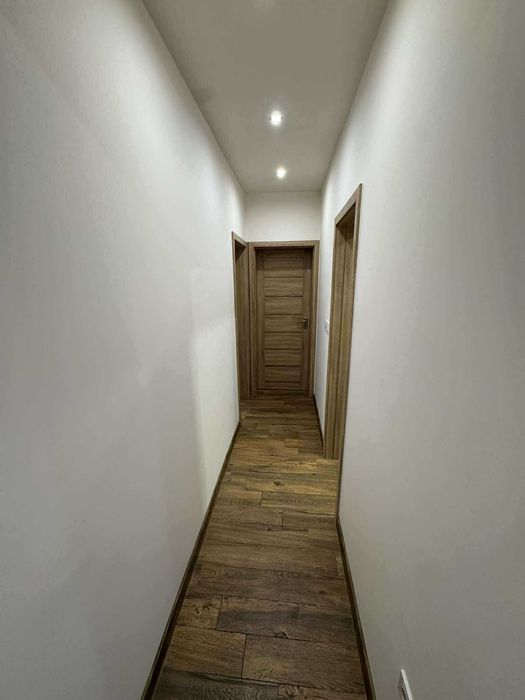 Продава се Тристаен апартамент в Казанлък - 106 кв.м за 1732 €/кв.м - Снимка #10